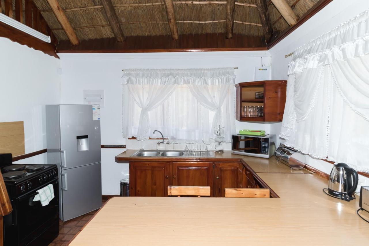 Eagle Waters Wildlife Resort Hartbeespoort Exterior photo