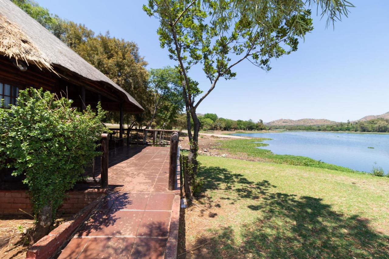 Eagle Waters Wildlife Resort Hartbeespoort Exterior photo