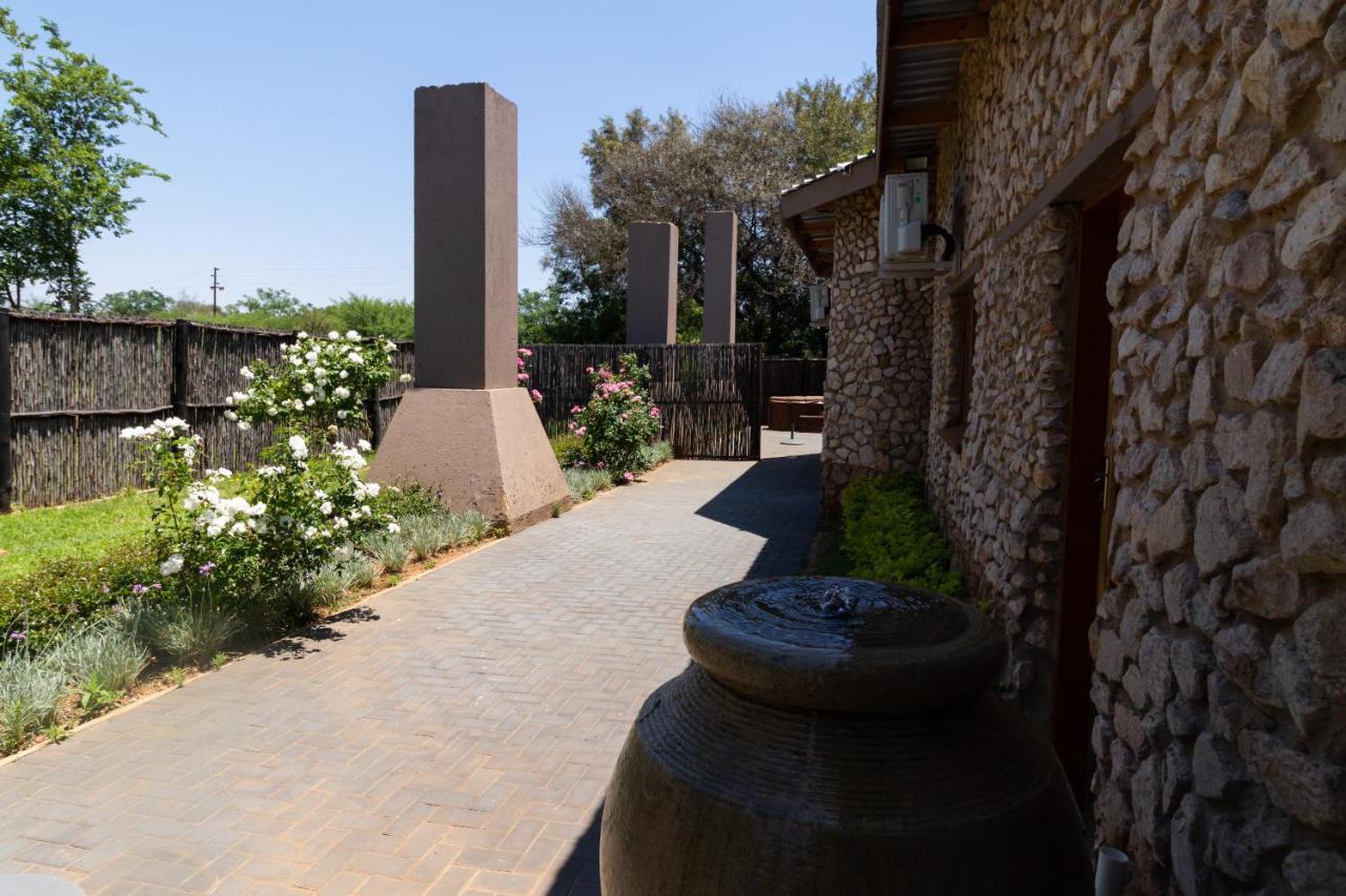 Eagle Waters Wildlife Resort Hartbeespoort Exterior photo