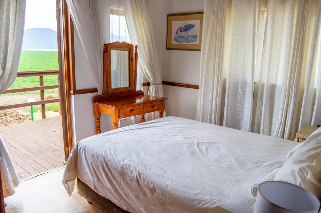 Eagle Waters Wildlife Resort Hartbeespoort Exterior photo