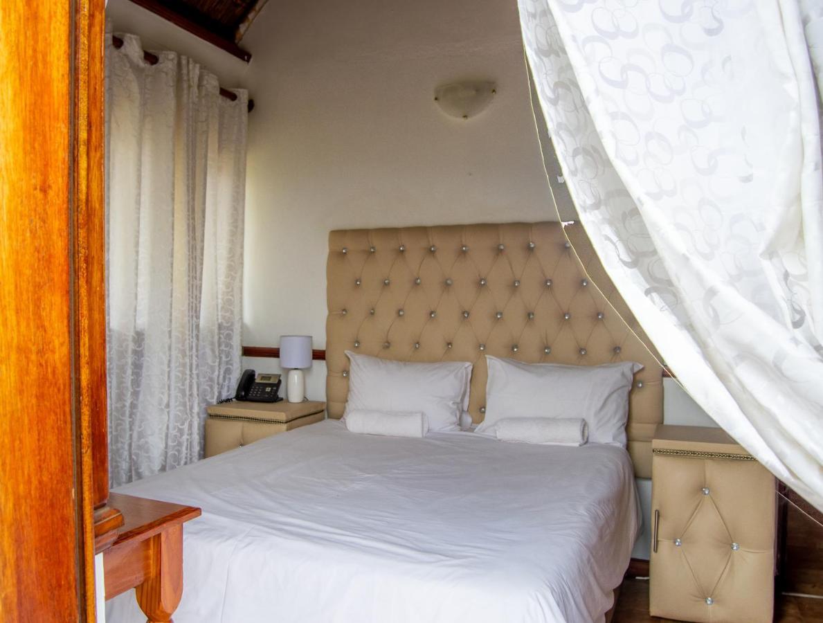 Eagle Waters Wildlife Resort Hartbeespoort Exterior photo