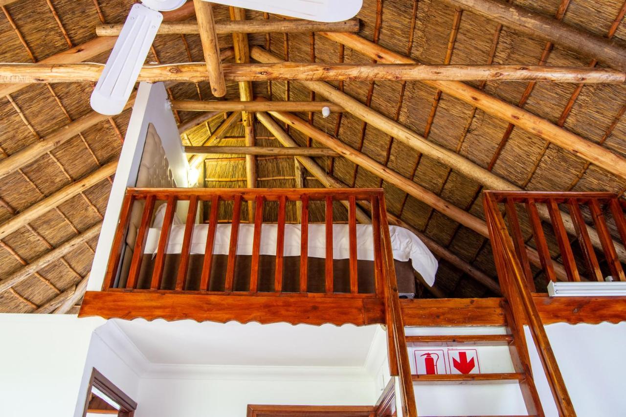 Eagle Waters Wildlife Resort Hartbeespoort Exterior photo