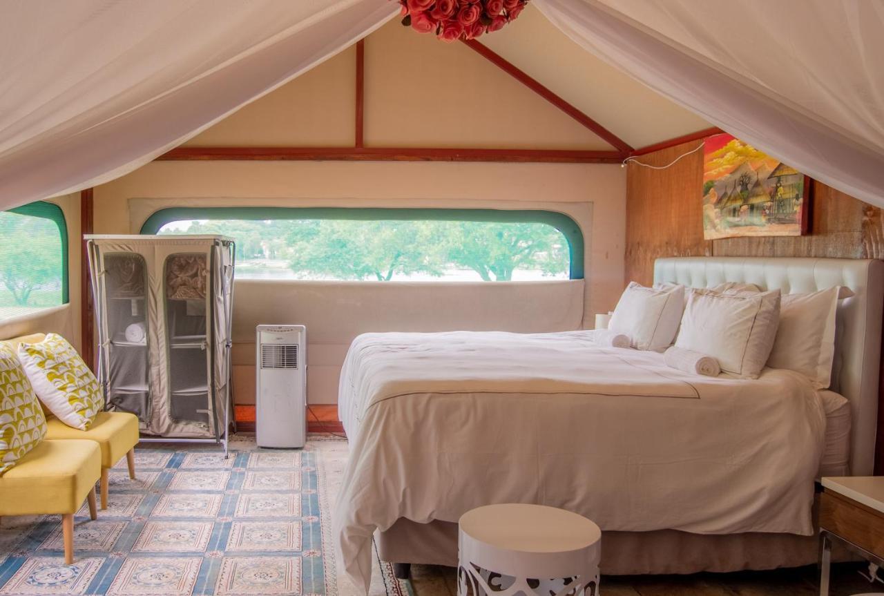 Eagle Waters Wildlife Resort Hartbeespoort Exterior photo