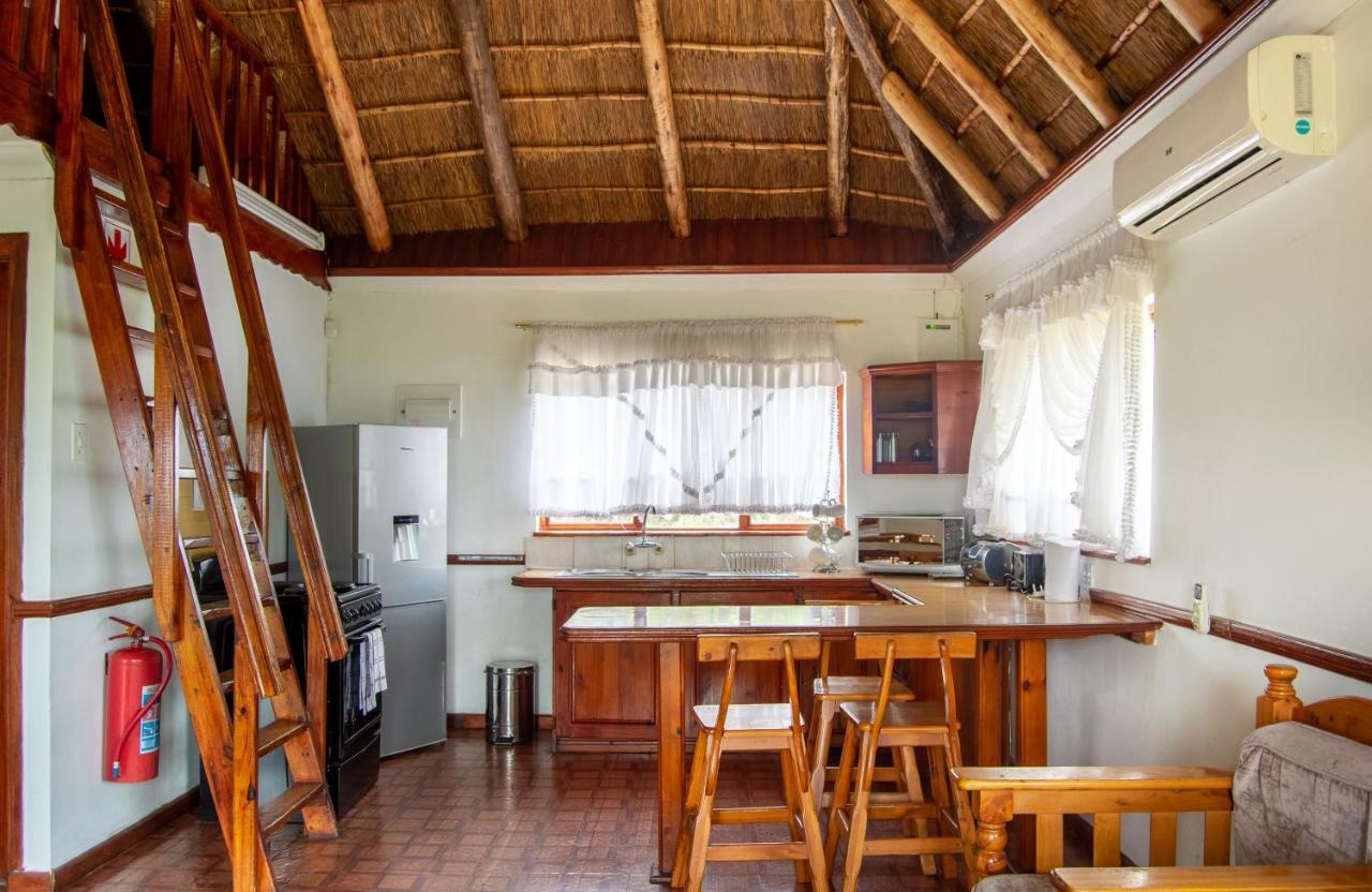 Eagle Waters Wildlife Resort Hartbeespoort Exterior photo
